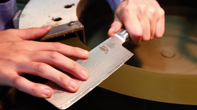 
                    Fabrication du Nakiri au Japon