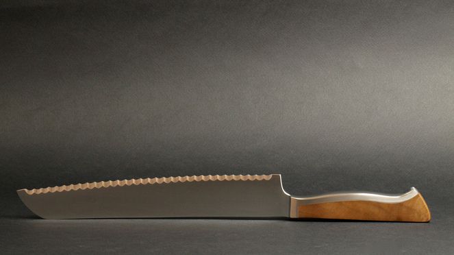 
                    Coltello per il pane Caminada corrispondono alla sua filisofia di cuoco