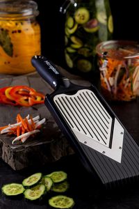 48940 V-Blade Grater.jpg