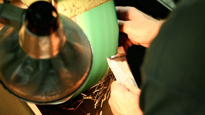 
                    The chef's knife olive is forged by hand in Solingen