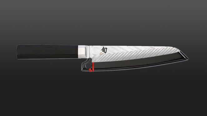 
                    The Kai Dual Core utility knife is a multi-talented tool