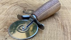Triangle utensils, triangle® pizza cutter