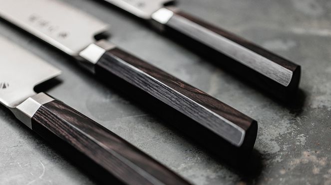 
                    Kaname Kiritsuke 15 cm with black-grained pakkawood handle