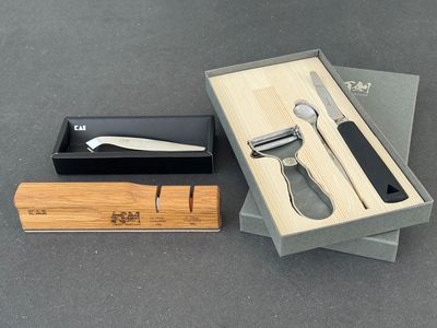 Danny Khezzar Accessoires.JPG